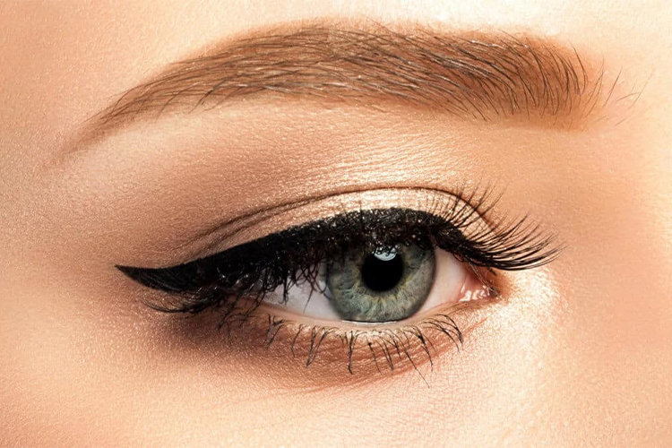 DIY mascara at home