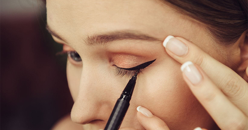 Simple makeup hacks everyone should know