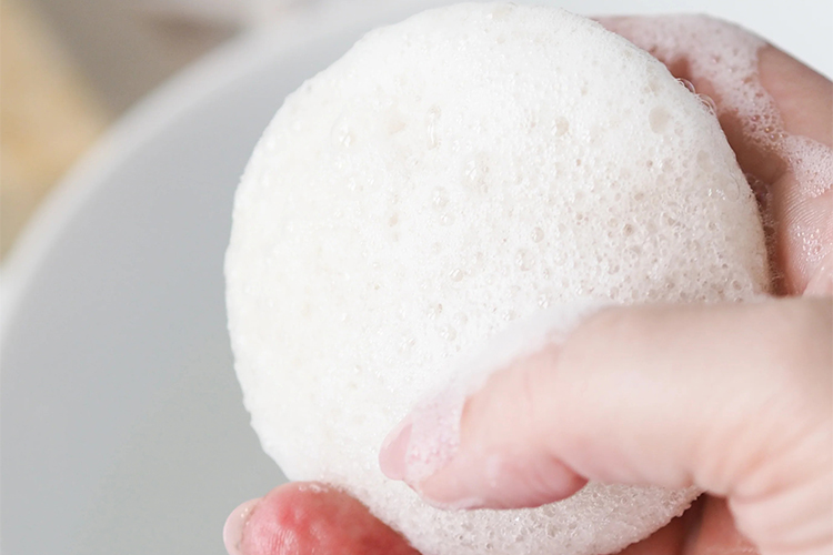 The Benefits of Using a Konjac Sponge
